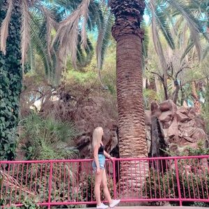 Meet your Posher, Randi